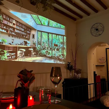 דירה Lunar Artistic Loft *